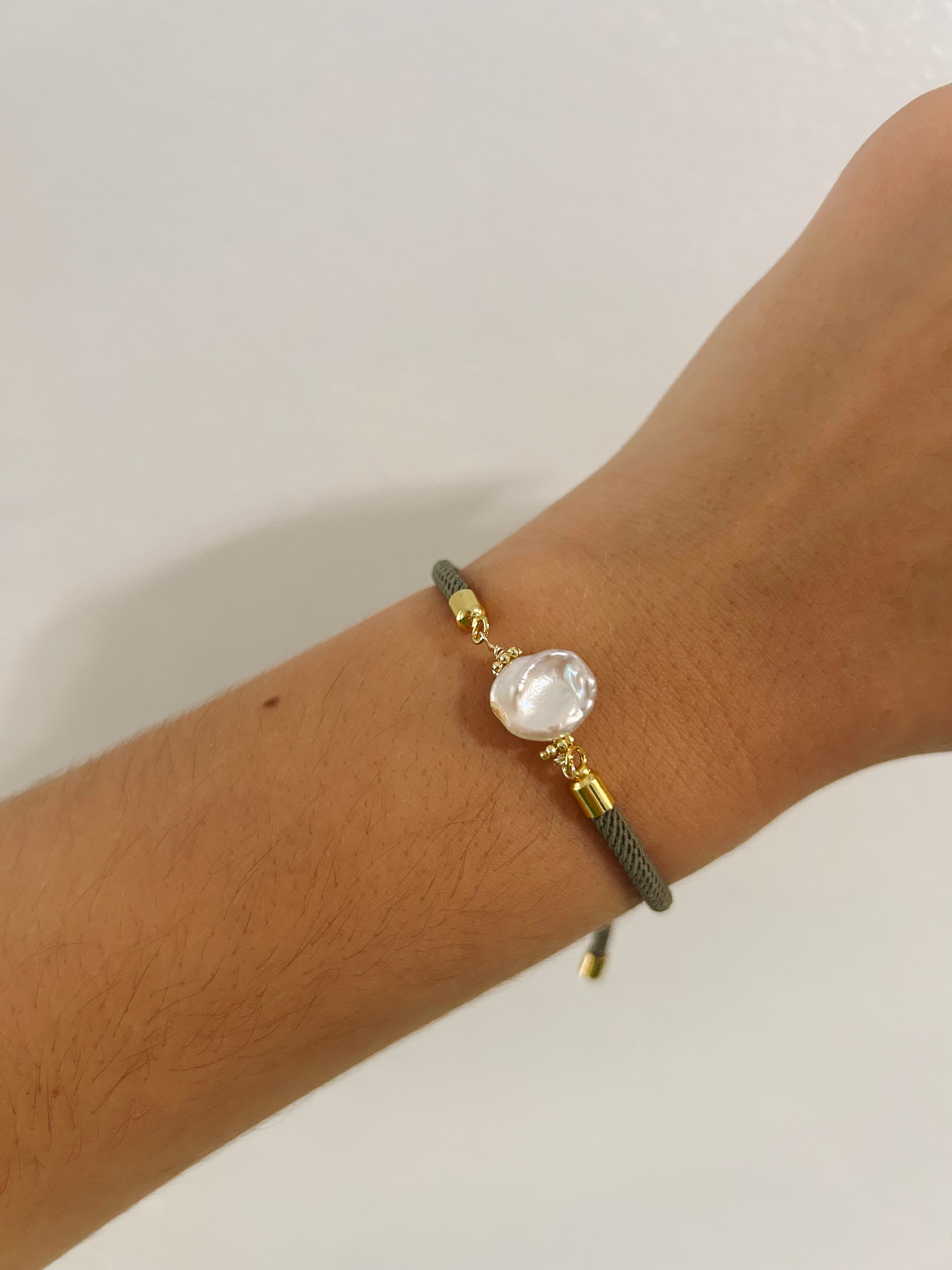 Lucía Pearl Bracelet