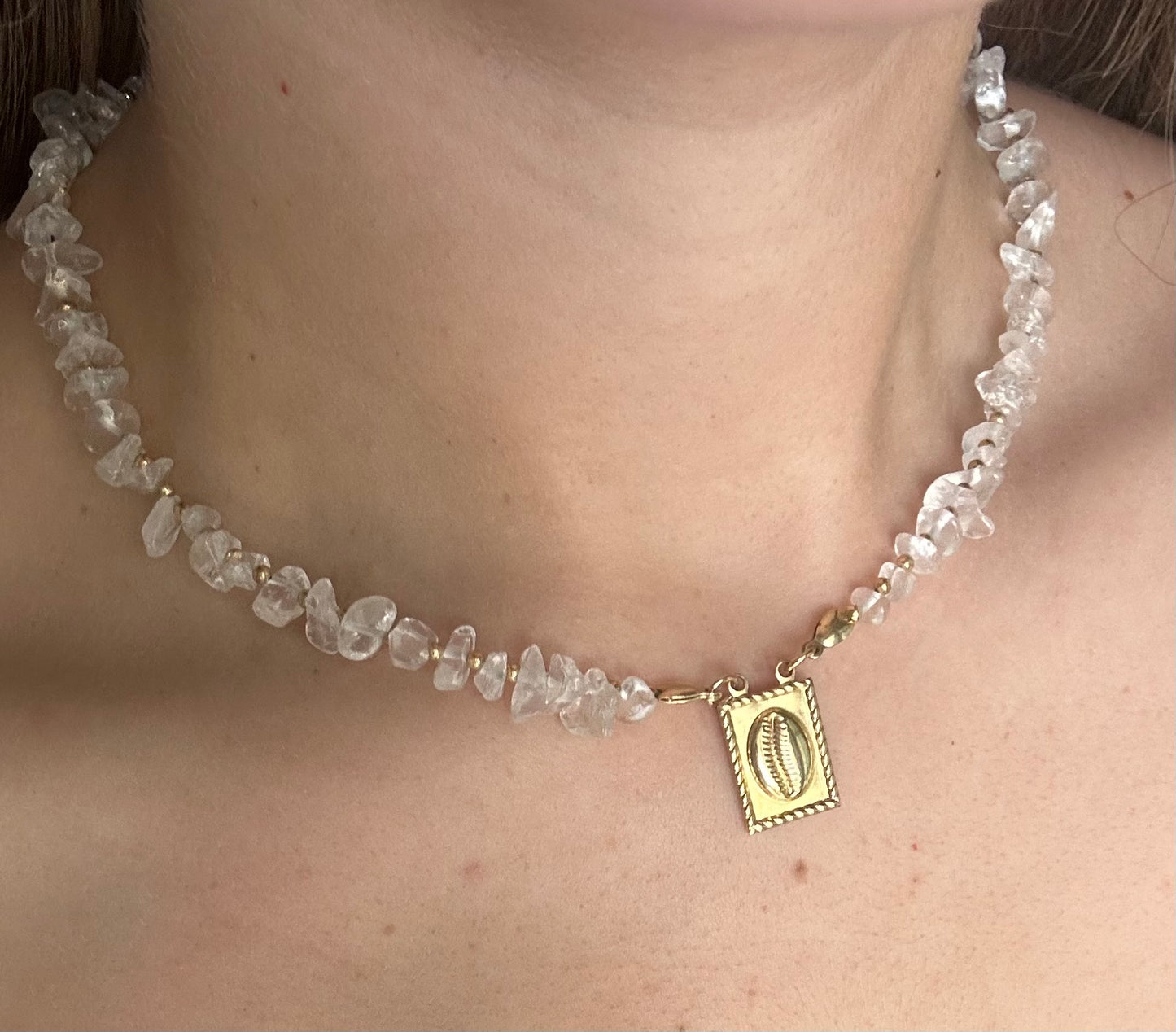 Crystal Shell Chocker Necklace